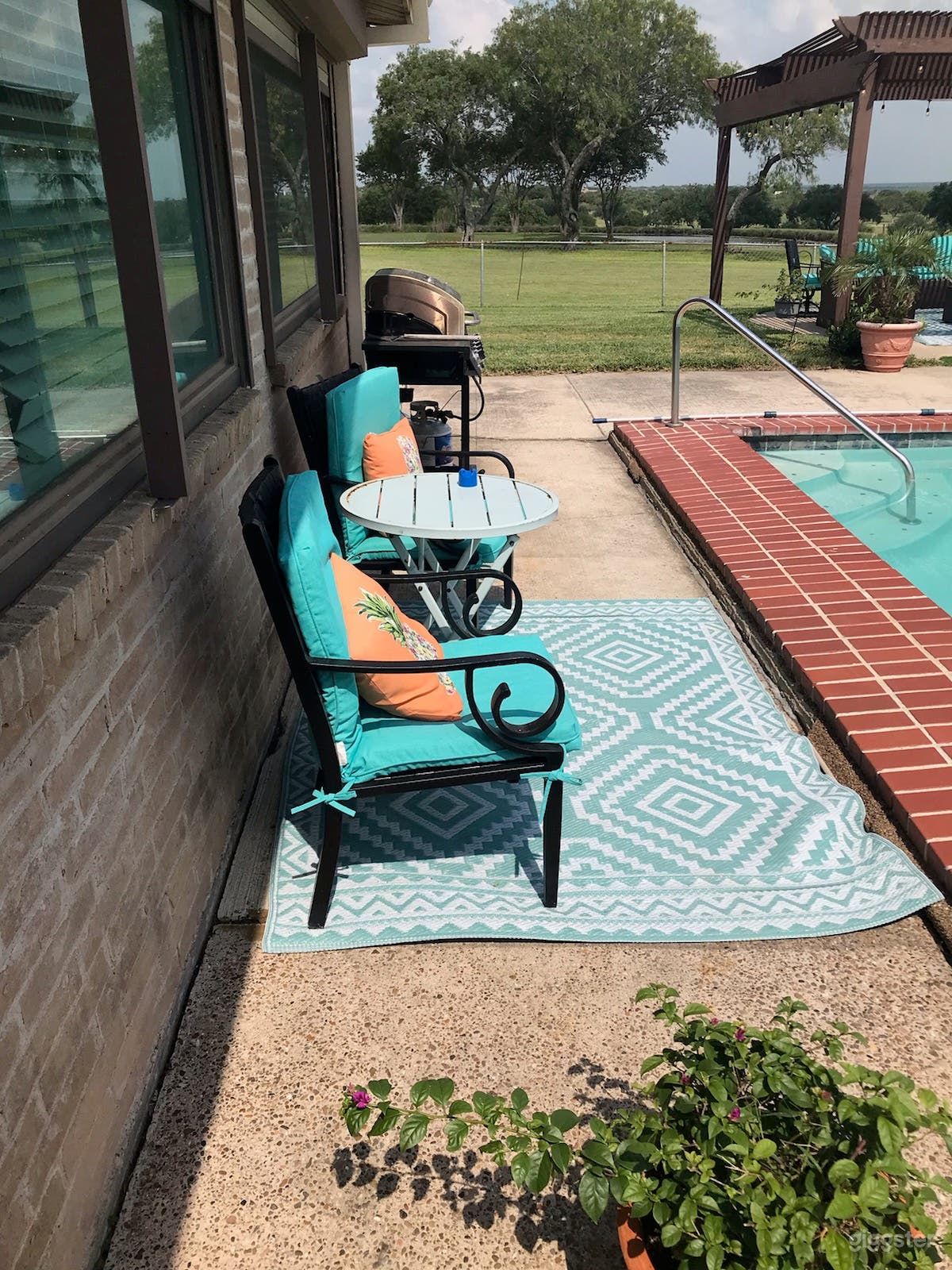 Wonderful, Large Rectangular Pool Photo 3