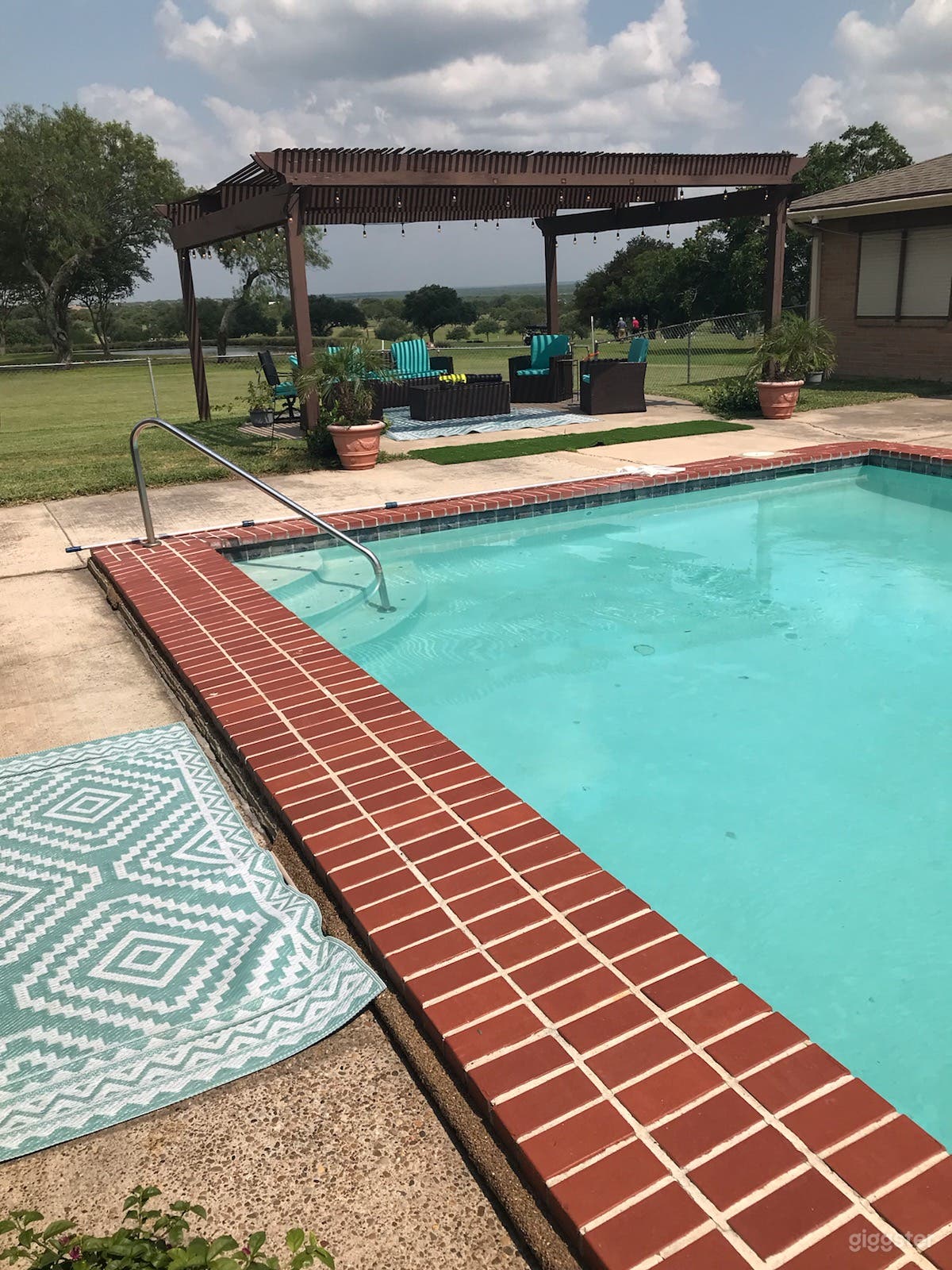 Wonderful, Large Rectangular Pool Photo 1