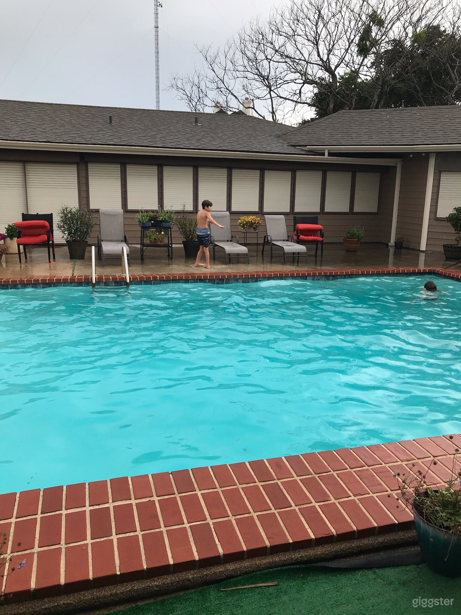 Wonderful, Large Rectangular Pool Photo 2