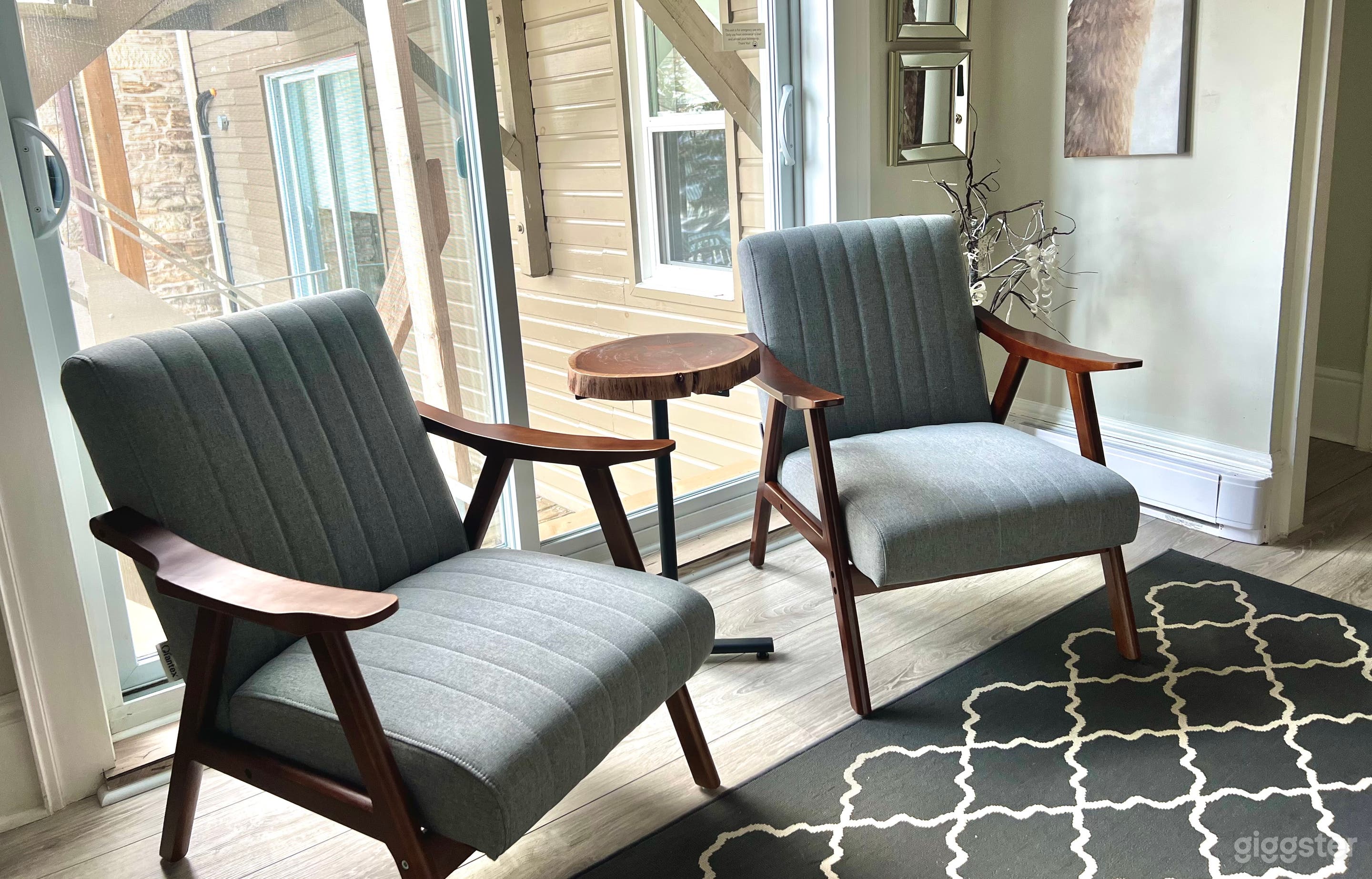 European-Style Heritage Flat with Tay Basin Views Photo 2