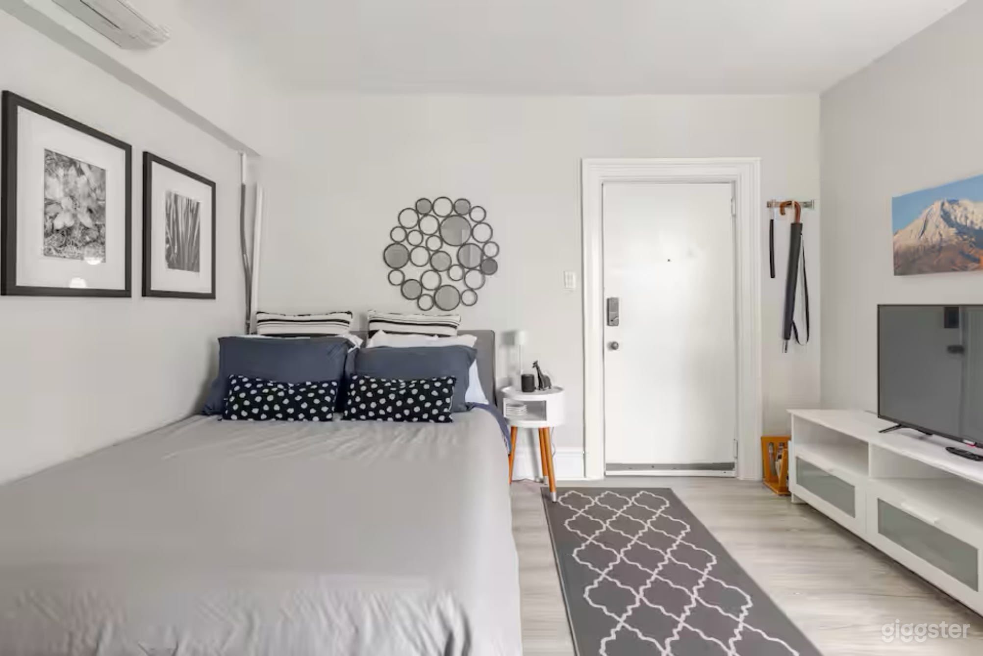 European-Style Heritage Flat with Tay Basin Views Photo 4