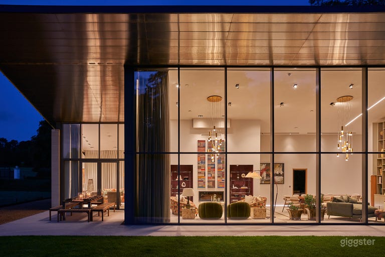  Waterside Retreat 