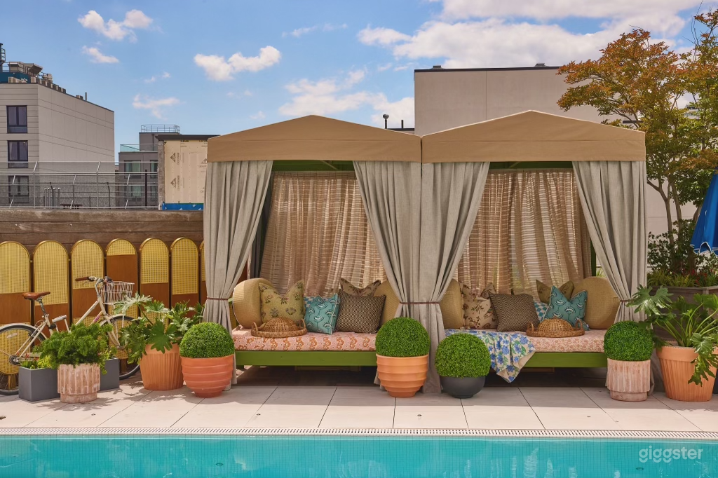 Chic Williamsburg Rooftop Lounge with Skyline Views &amp; Pool Photo 3