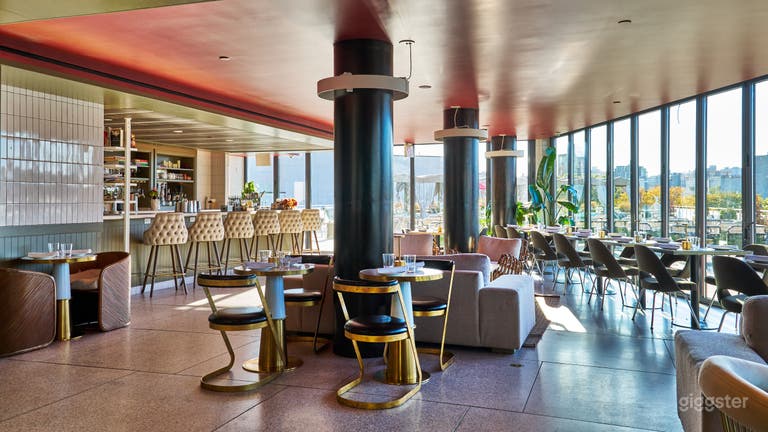  Chic Williamsburg Rooftop Lounge with Skyline Views & Pool 