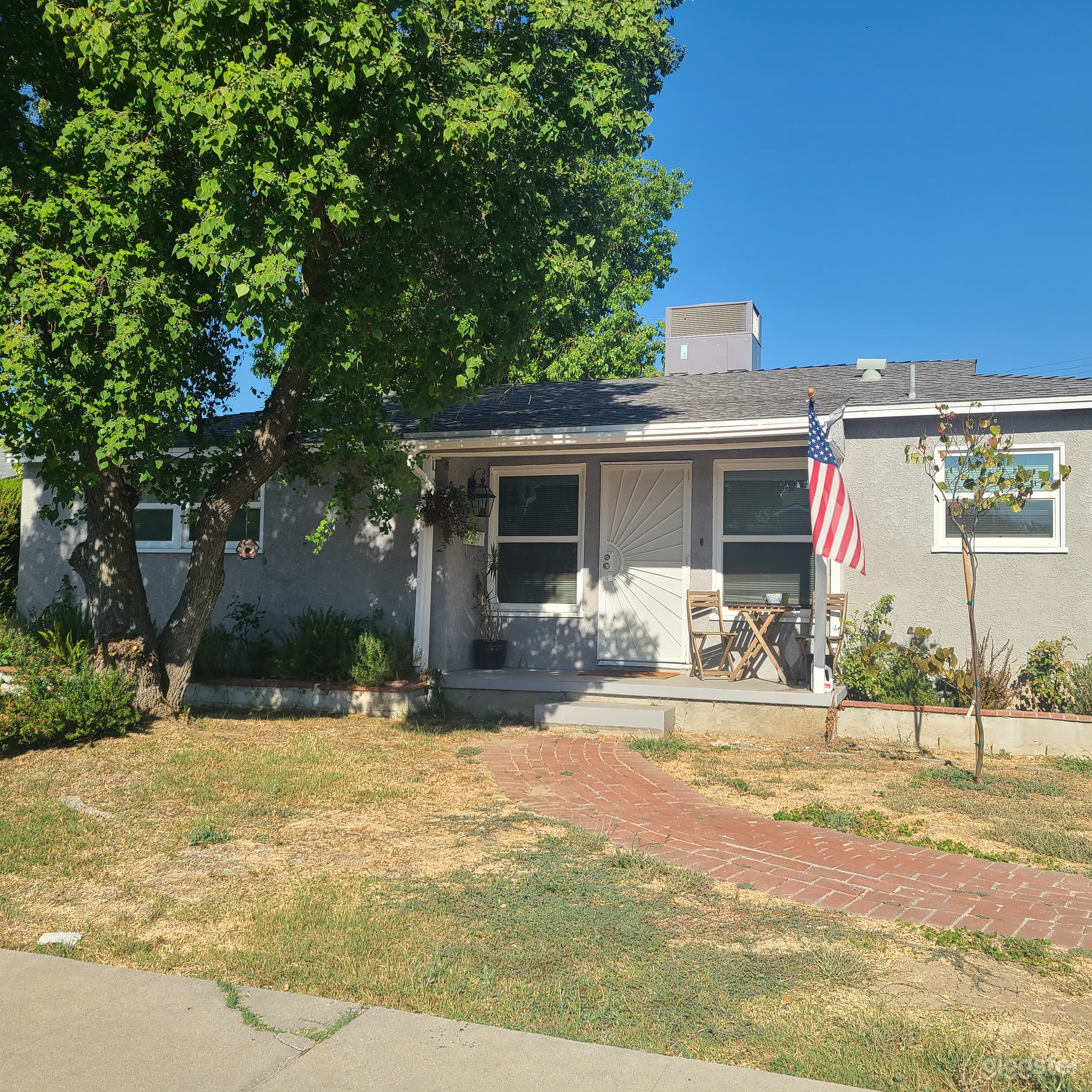 Traditional ranch style home 