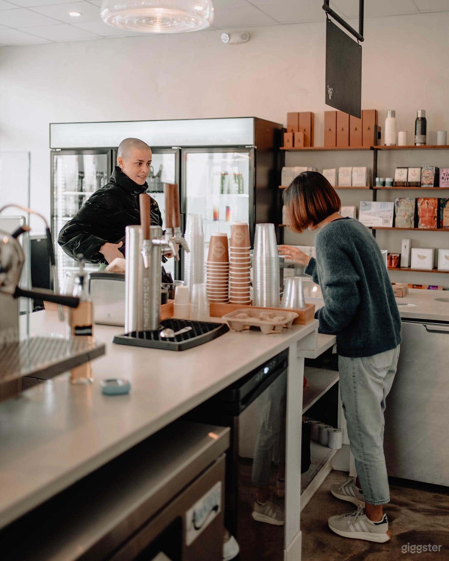 Vibrant Cafe in Highland Park Photo 2