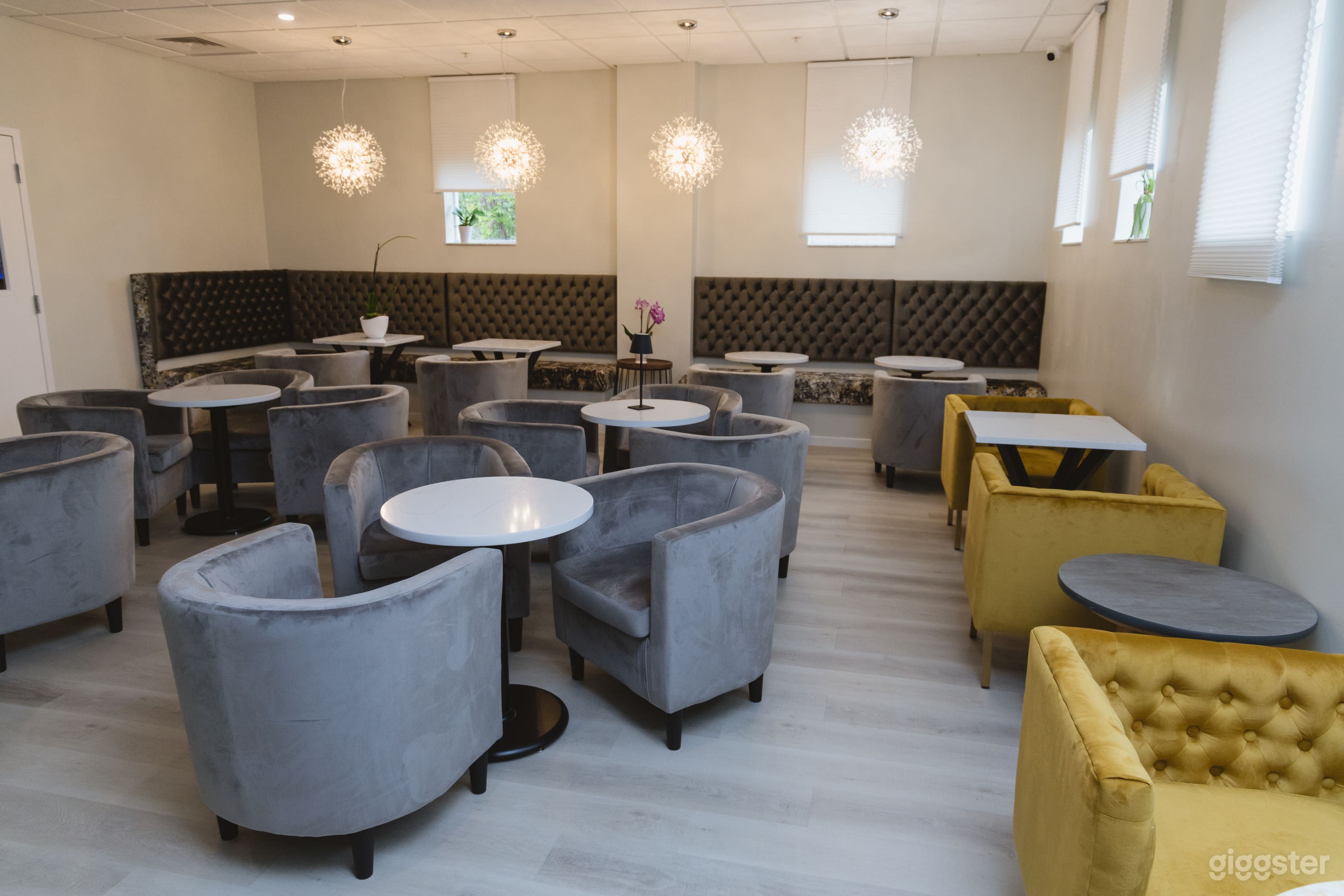 Creative Forum Room Photo 2