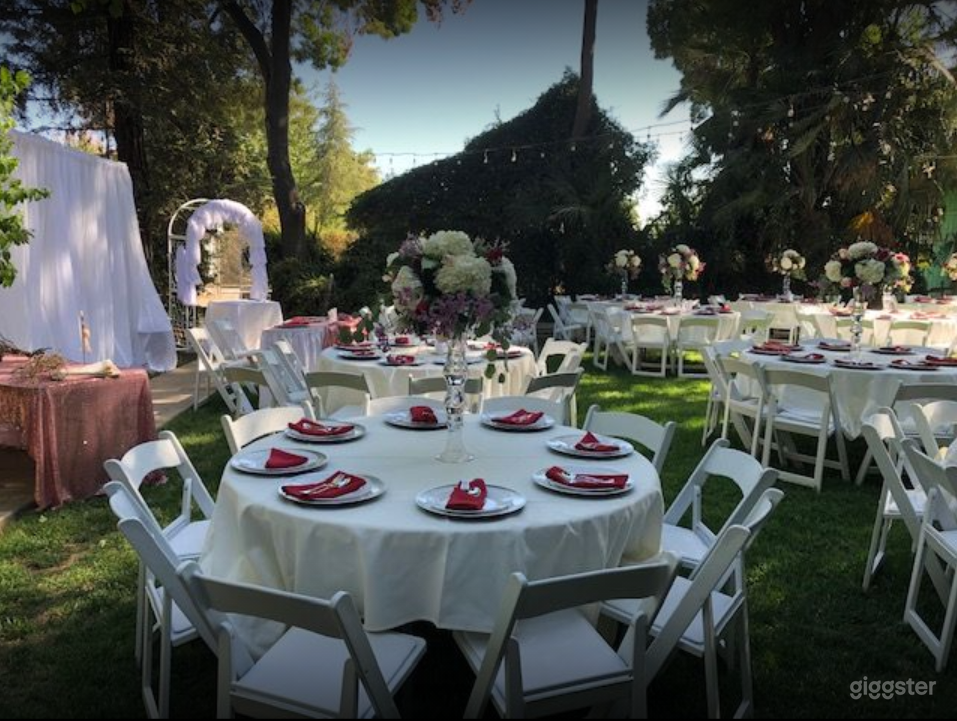 Beautiful Garden and Clubhouse for Events Photo 1