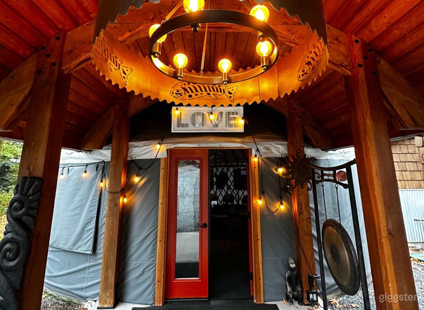Tranquil Creekside Yurt Photo 1