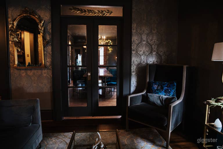  Timeless Elegant Historic Home in Dallas 