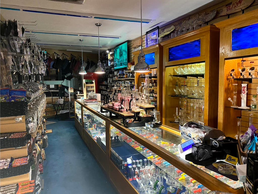 Beautiful Smoke Shop in The Heart of NoHo Photo 2