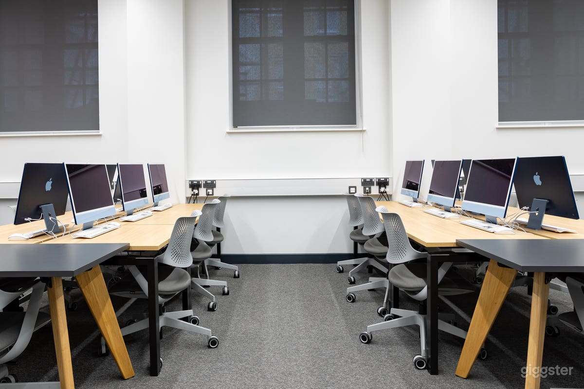 Mac Classroom - Soho Photo 3