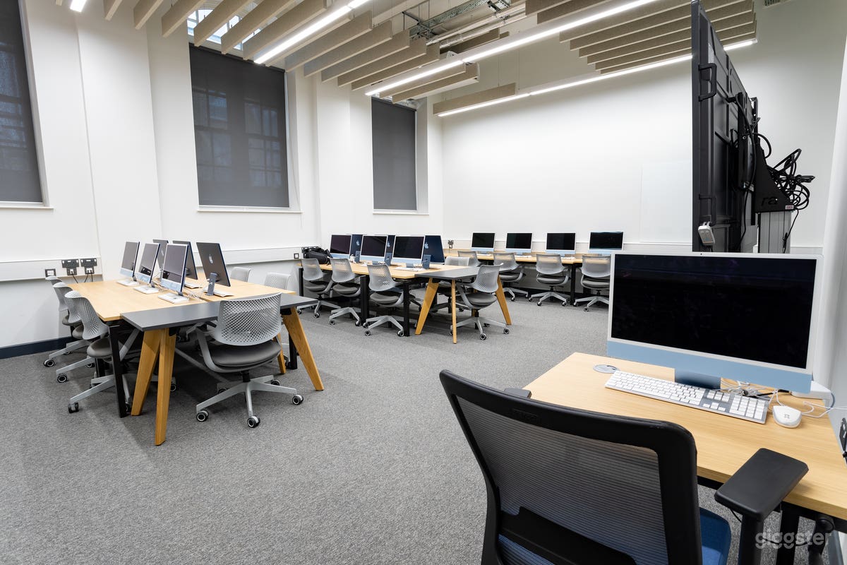 Mac Classroom - Soho Photo 2