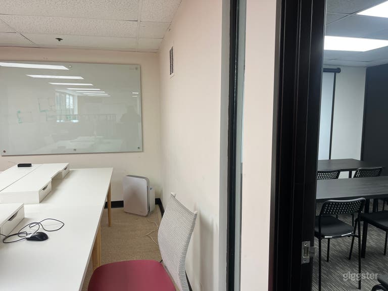  Dynamic fun office Space 