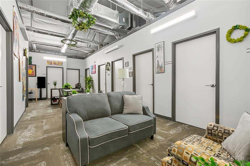 ARTECCH - Mid City Photo 3