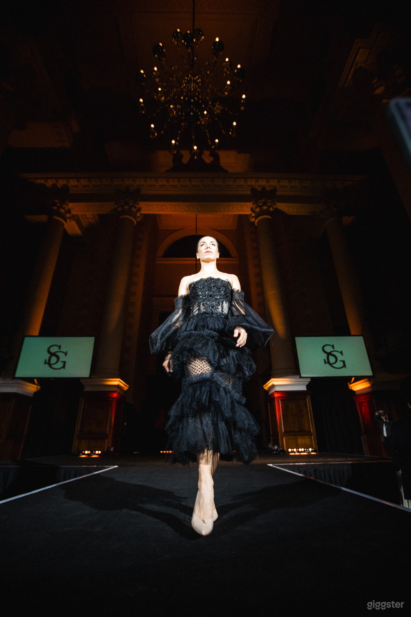 18th c. Church: Multi-use venue located in Spitalfields Photo 2