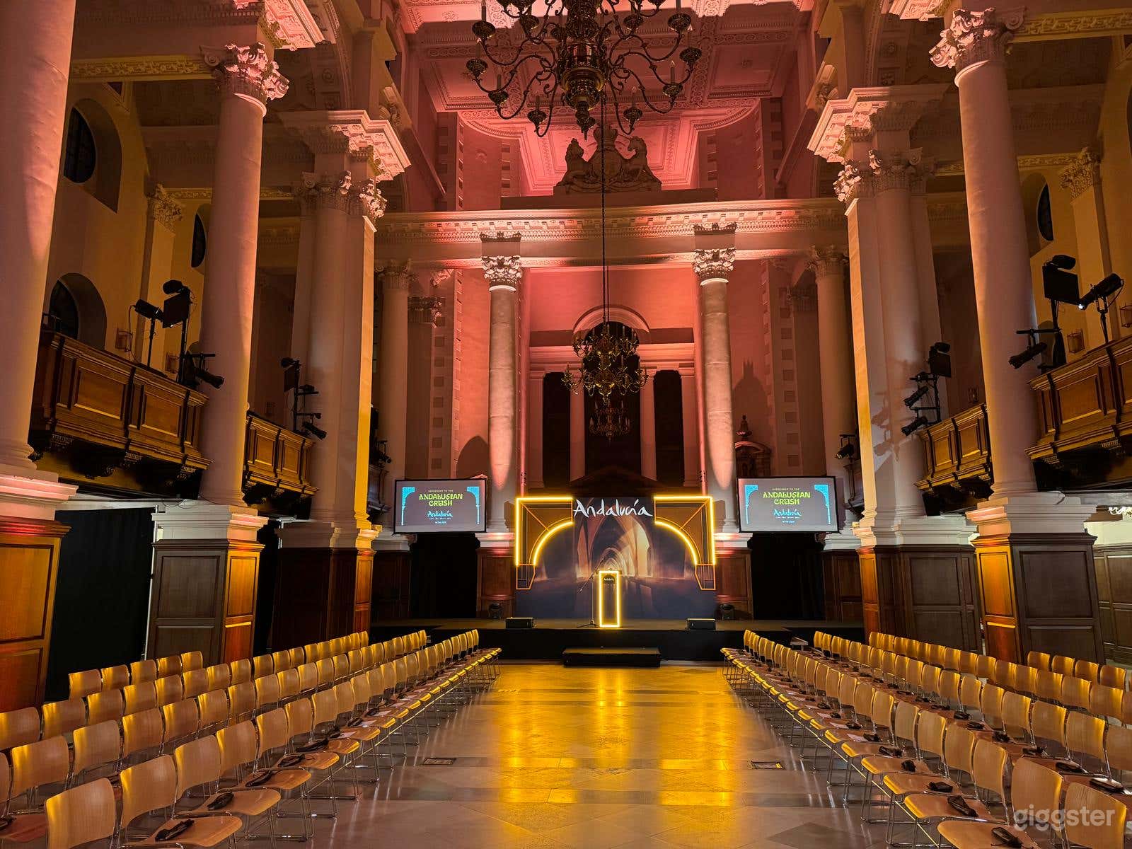 18th c. Church: Multi-use venue located in Spitalfields Photo 4