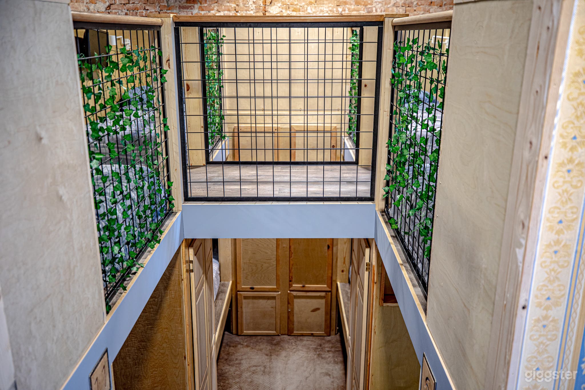 Hostel with Beautiful Restrooms Photo 2