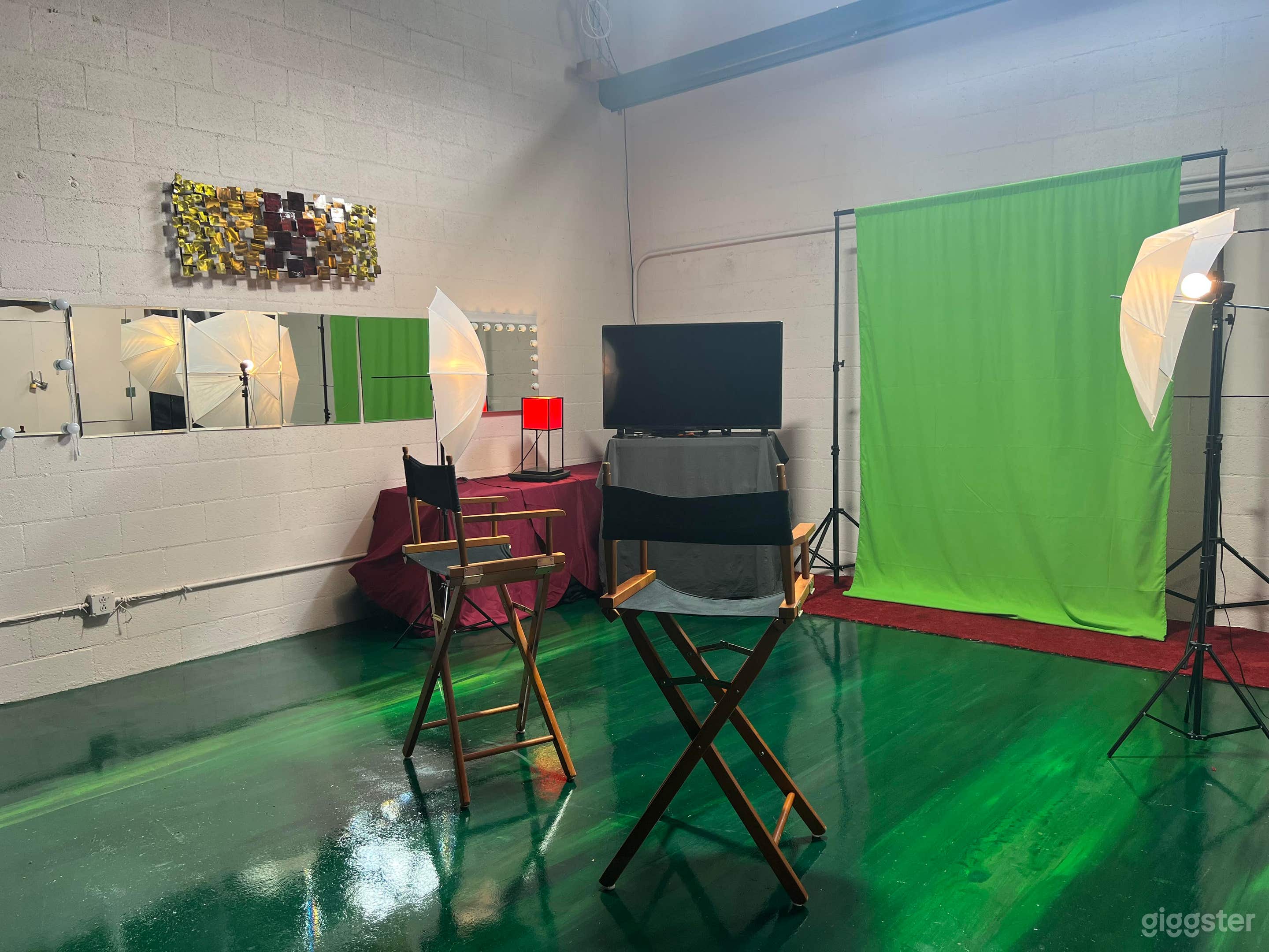 Theater and rehearsal space Photo 4