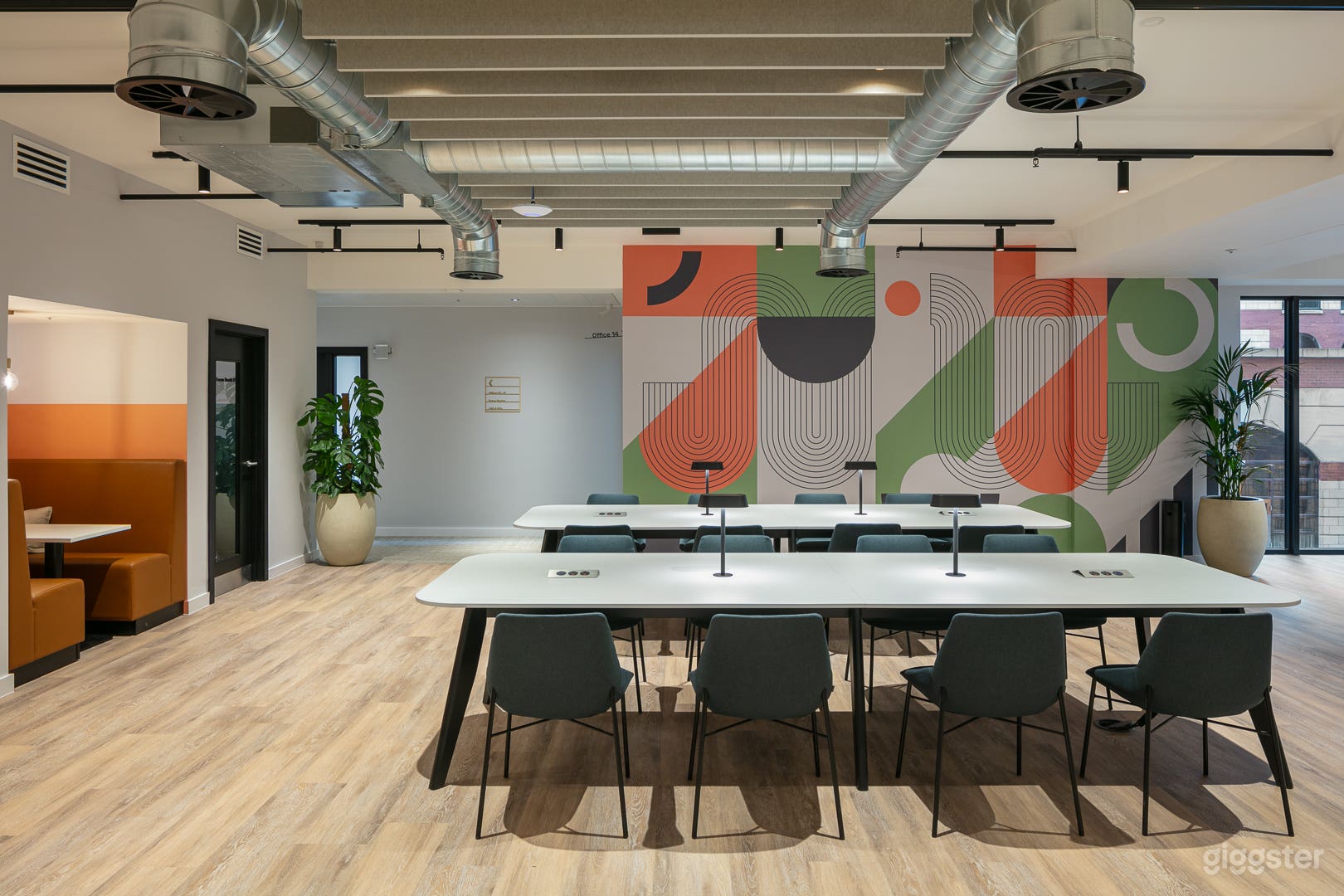 Office and Co-Working Space  Photo 2