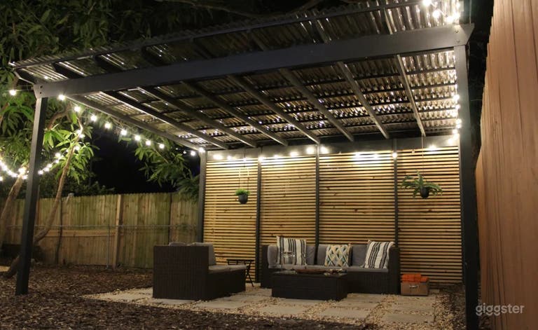  Cozy Modern Home + Backyard w/ Fire-Pit & Grill 