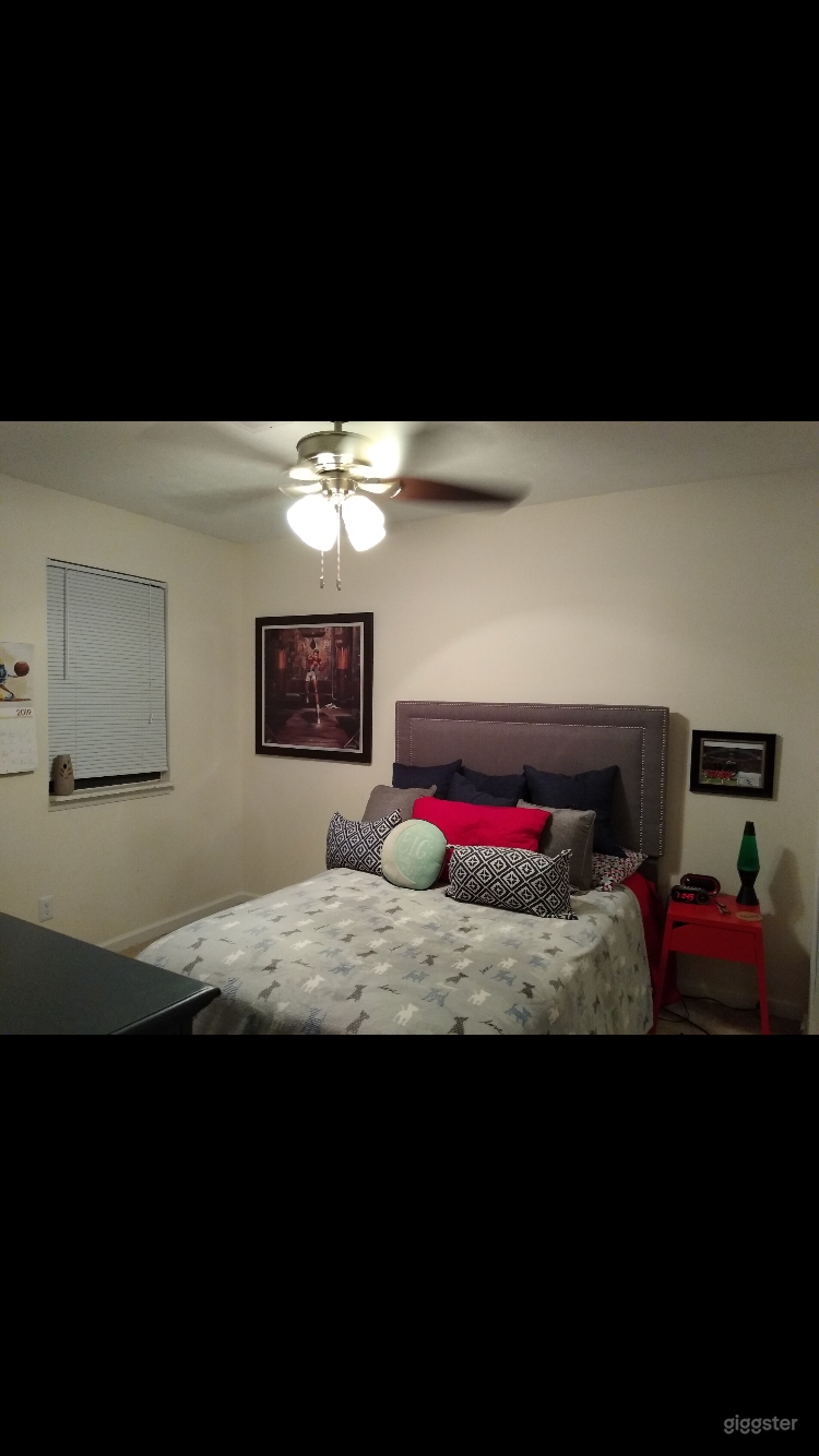 Brick row house Photo 4