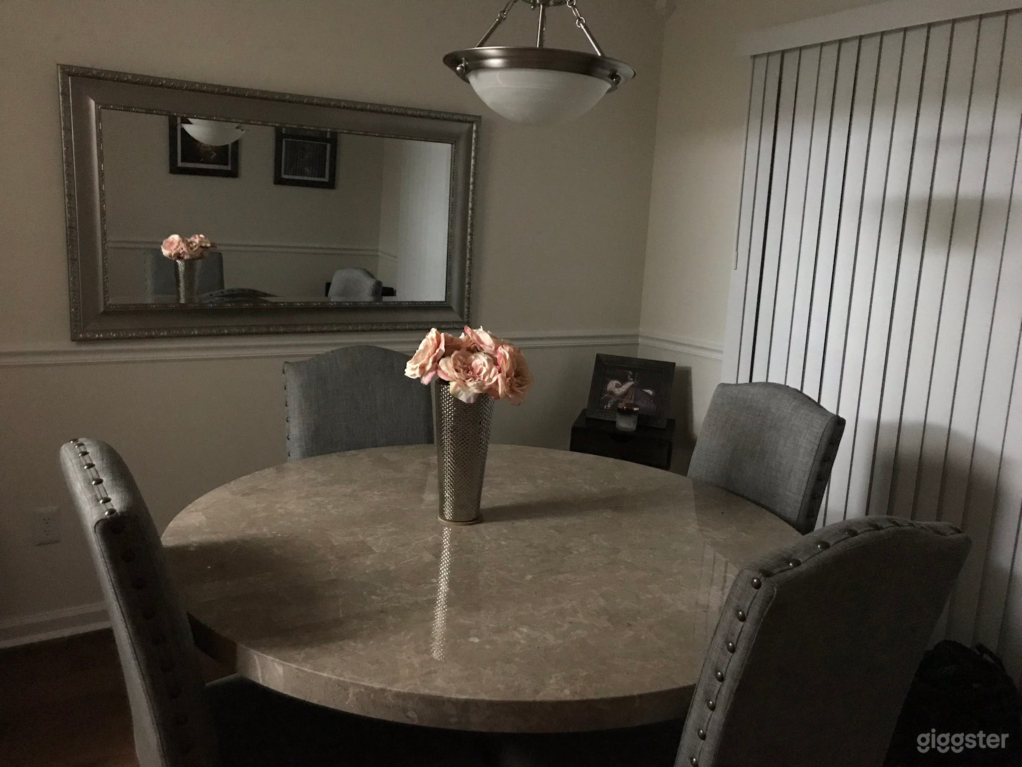 Brick row house Photo 1