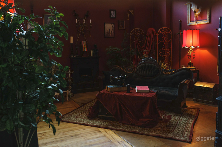  Creative photo/film studio 