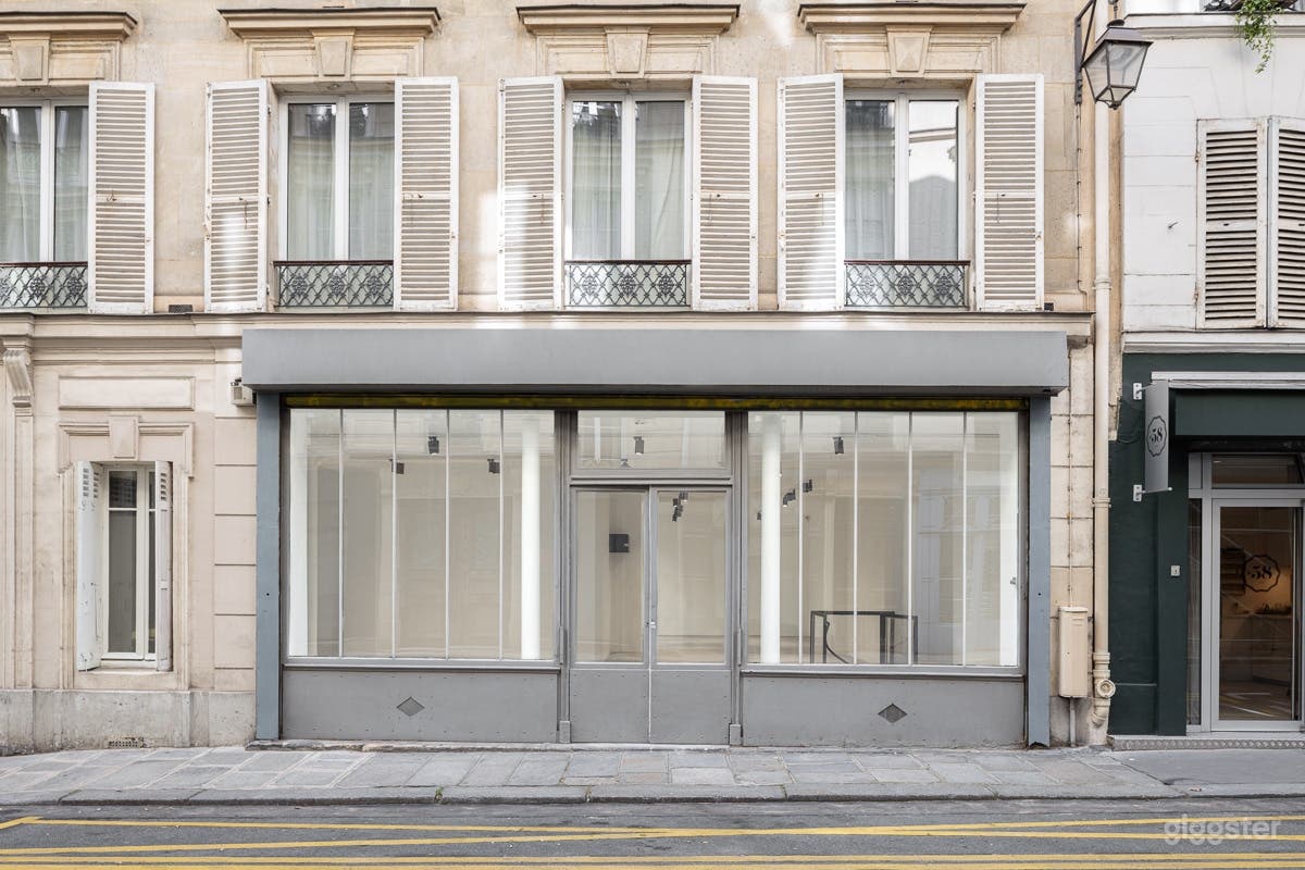 Photo de Galerie lumineuse et showroom avec accès à la cour 2