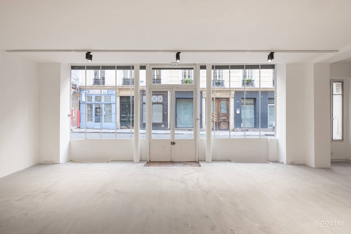 Photo de Galerie lumineuse et showroom avec accès à la cour 3