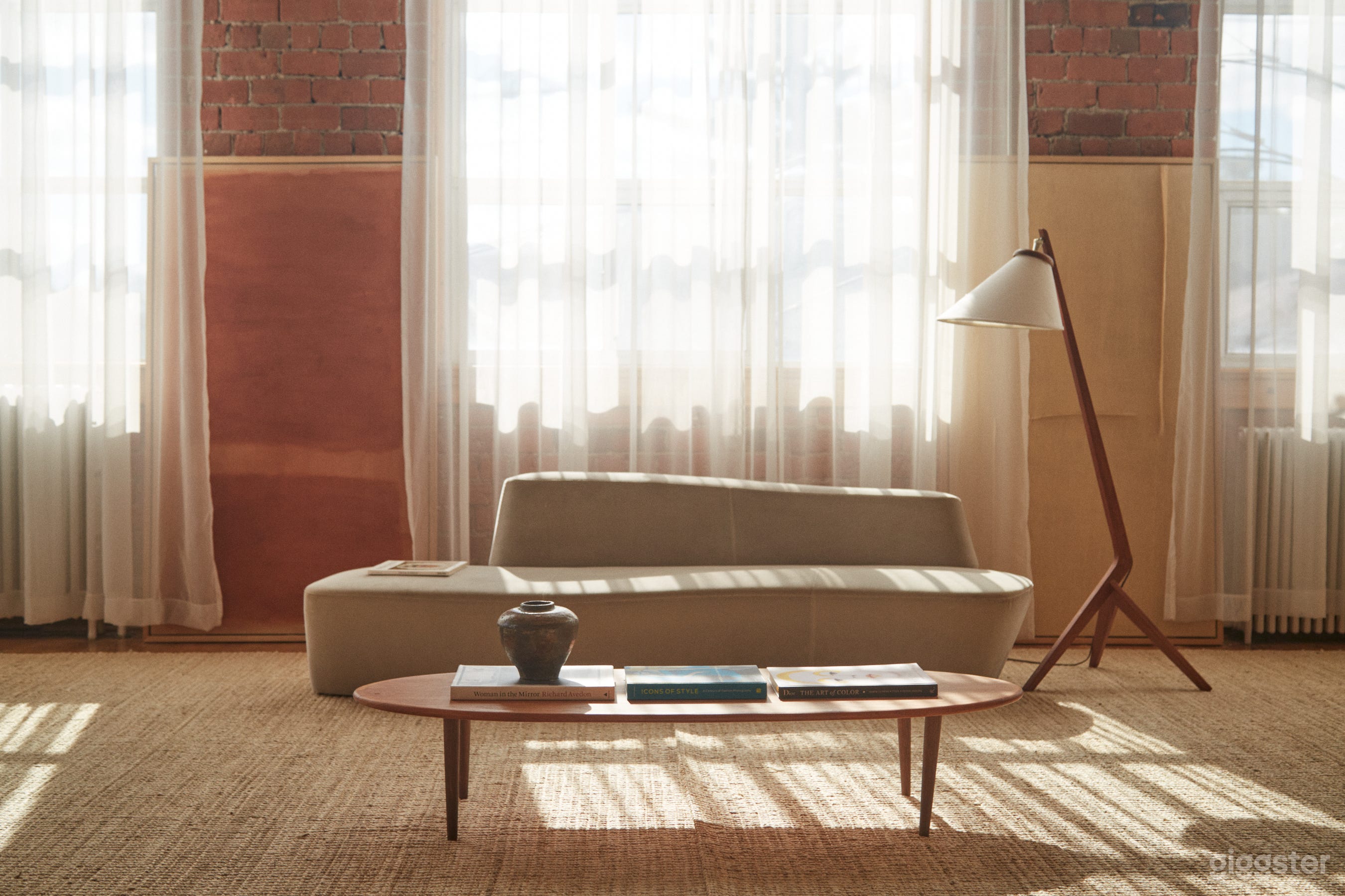 Exposed Brick Loft with Natural Light in Toronto Photo 2