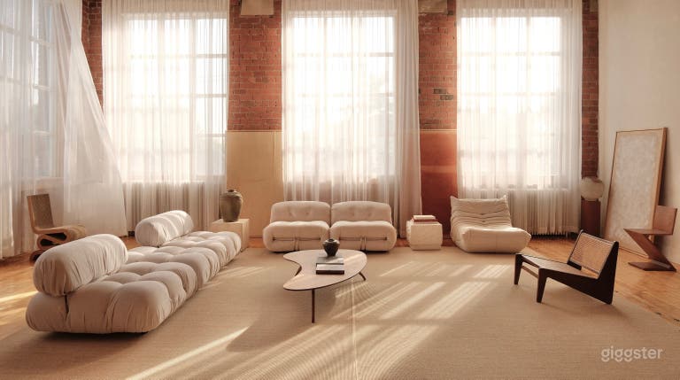  Loft con mattoni a vista e luce naturale a Toronto 