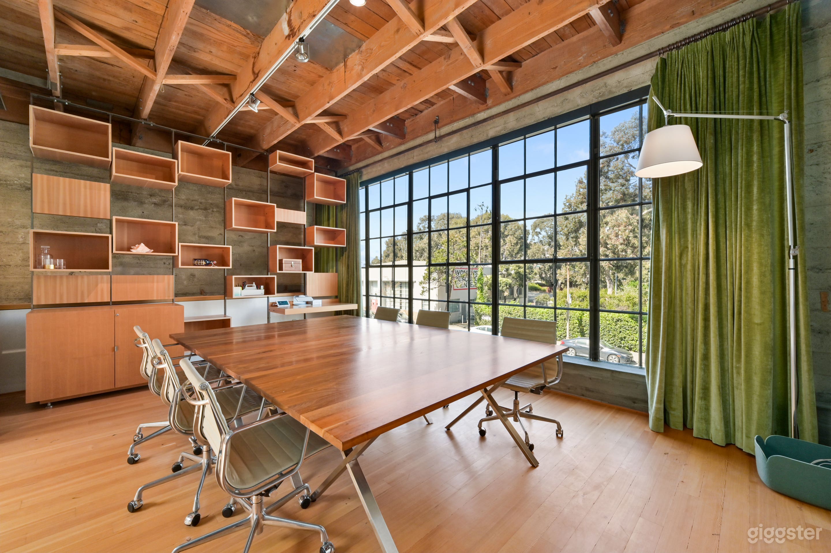 Creative SOMA Loft - Full Building Photo 2