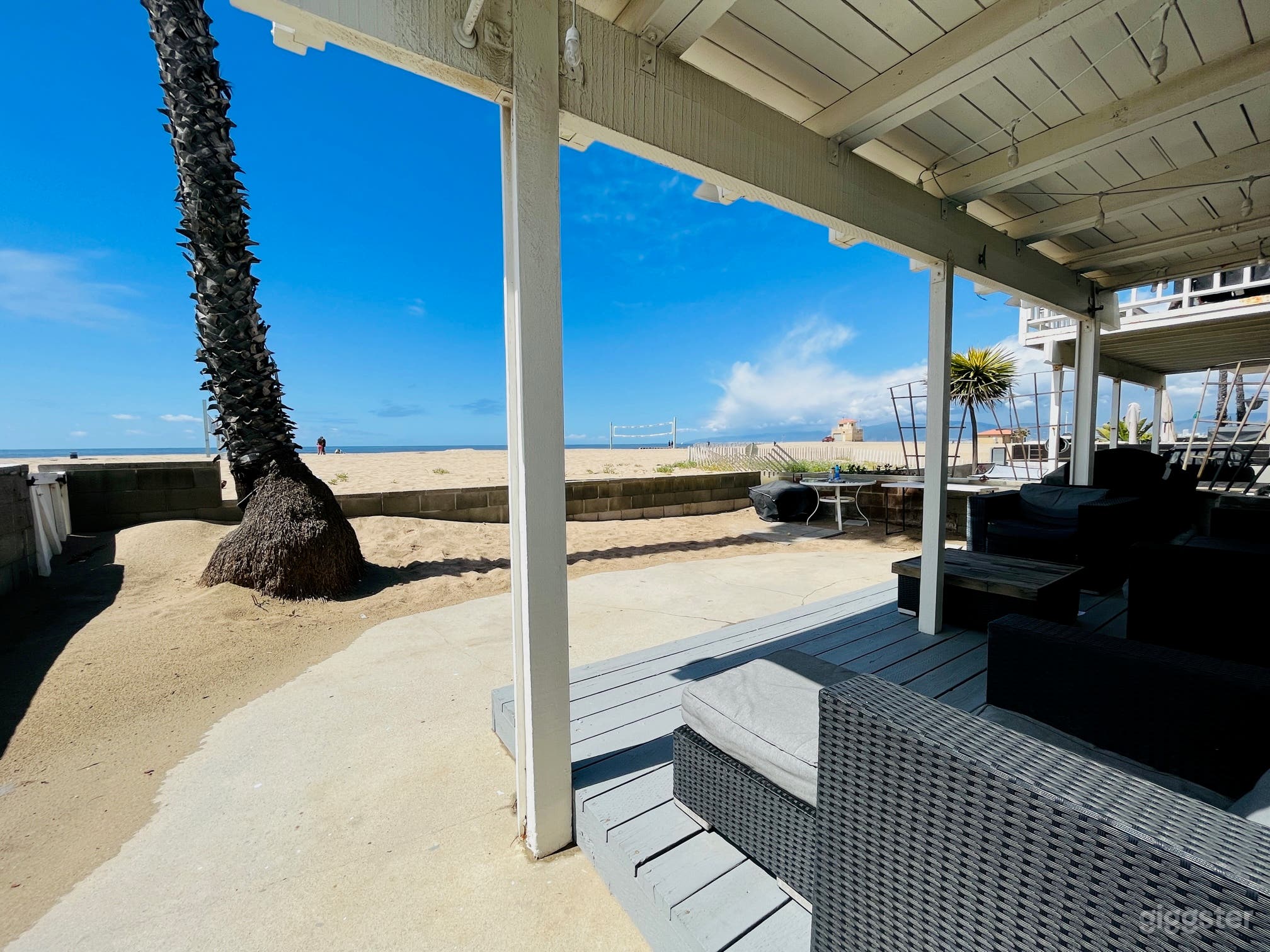 Charming Beach House with Ocean Views Photo 3