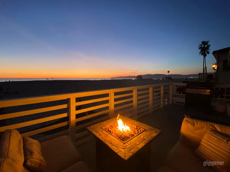  Charming Beach House with Ocean Views 