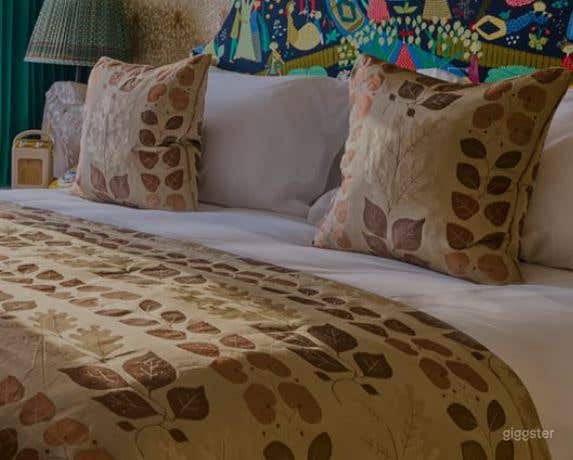 Mews Cosy Luxe Room with Serene Countryside View Photo 3