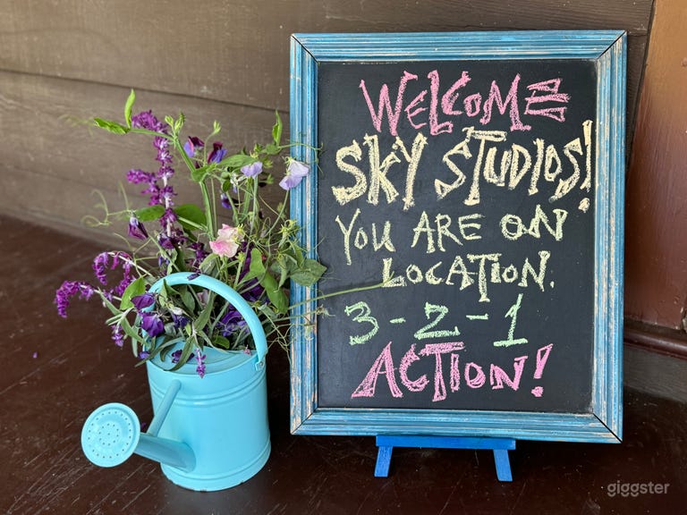  I&#x27;ll make cool signage for you guys too! 