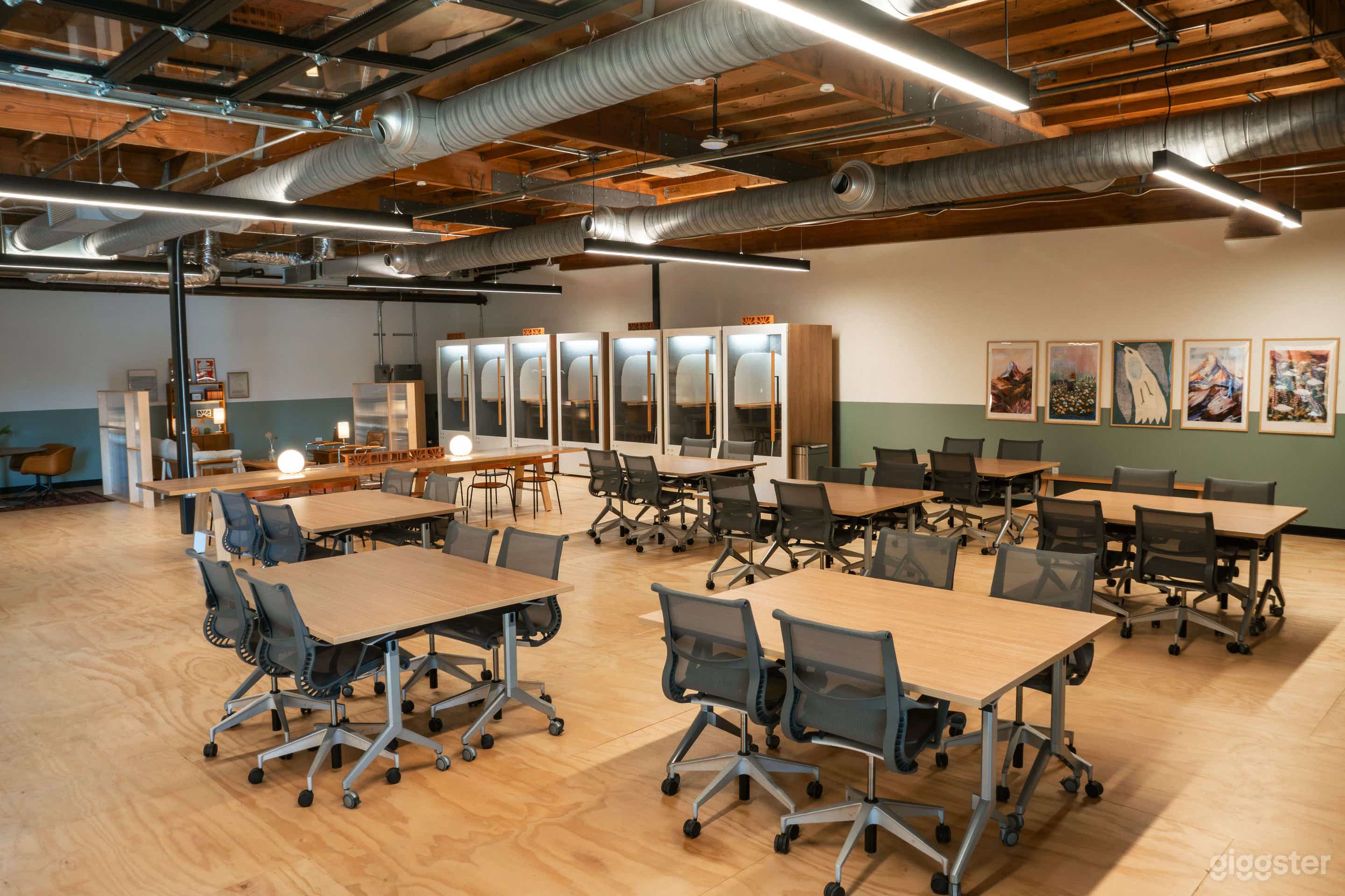 Dynamic Meeting Room &amp; Flex Production Space Photo 4