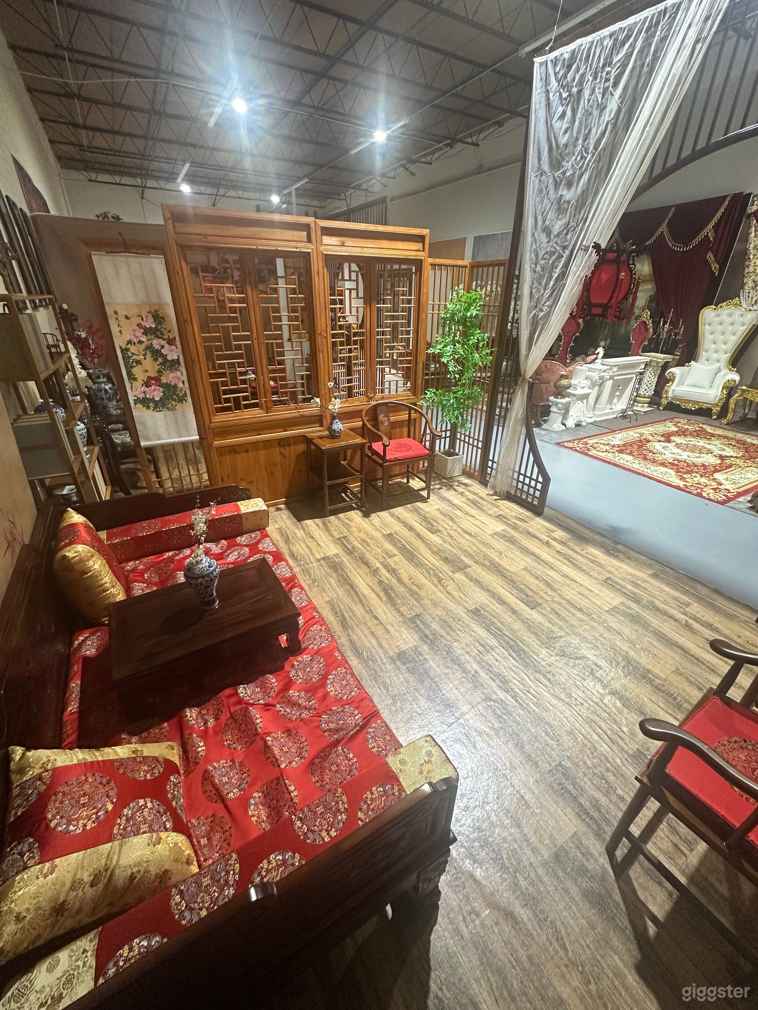 Traditional Chinese Interior Photo & Film Studio Set Photo 3