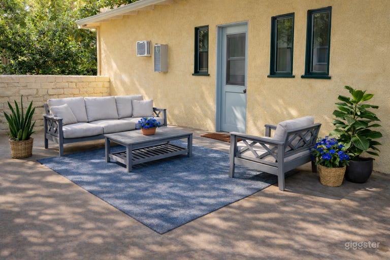  SUN-LIT, OPEN-AIR PATIO

Relaxed outdoor patio with natural light and open flow, well suited for intimate events, meetings, lifestyle shoots, and conversational scenes 