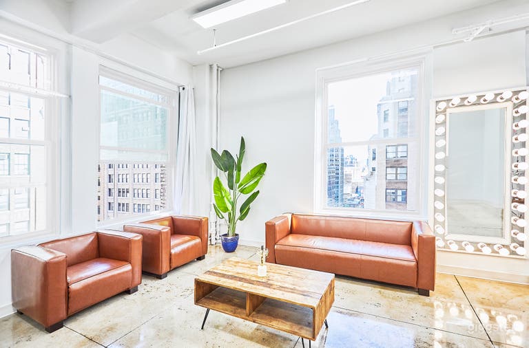  14AB Enormous Space Madison SQ Freedom Tower Views 