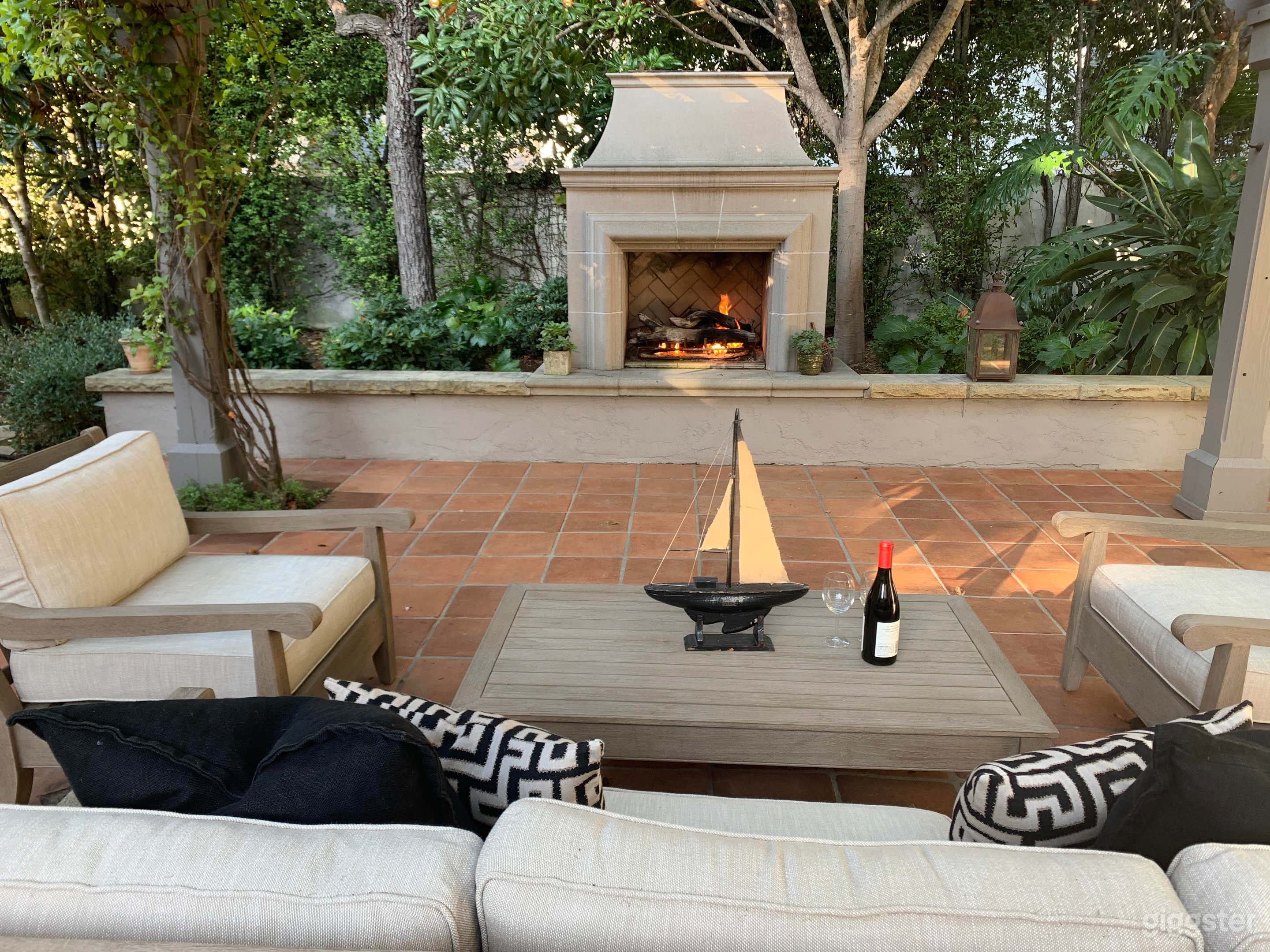 Santa Barbara-Montecito Property near the beach Photo 3