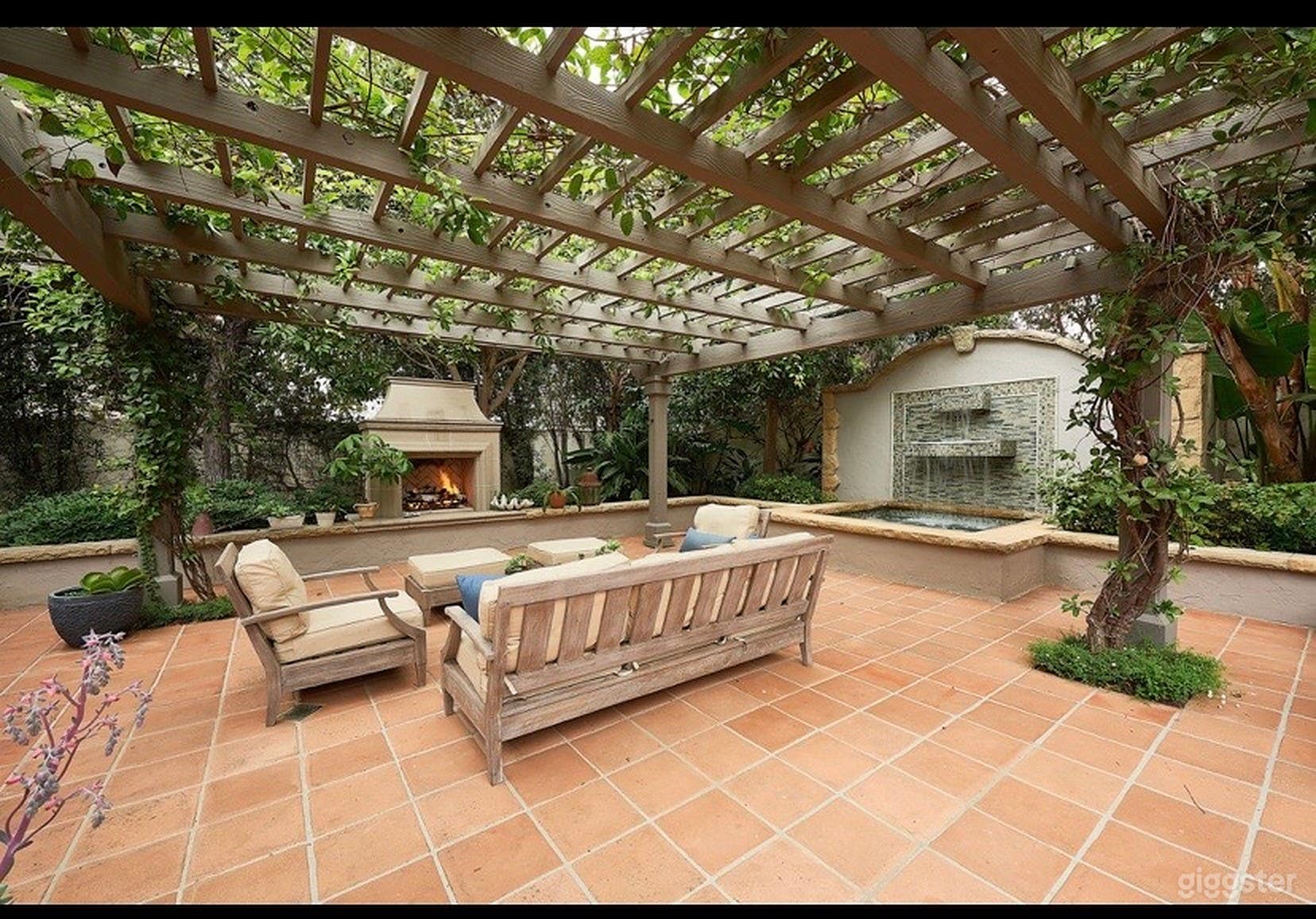 Santa Barbara-Montecito Property near the beach Photo 1