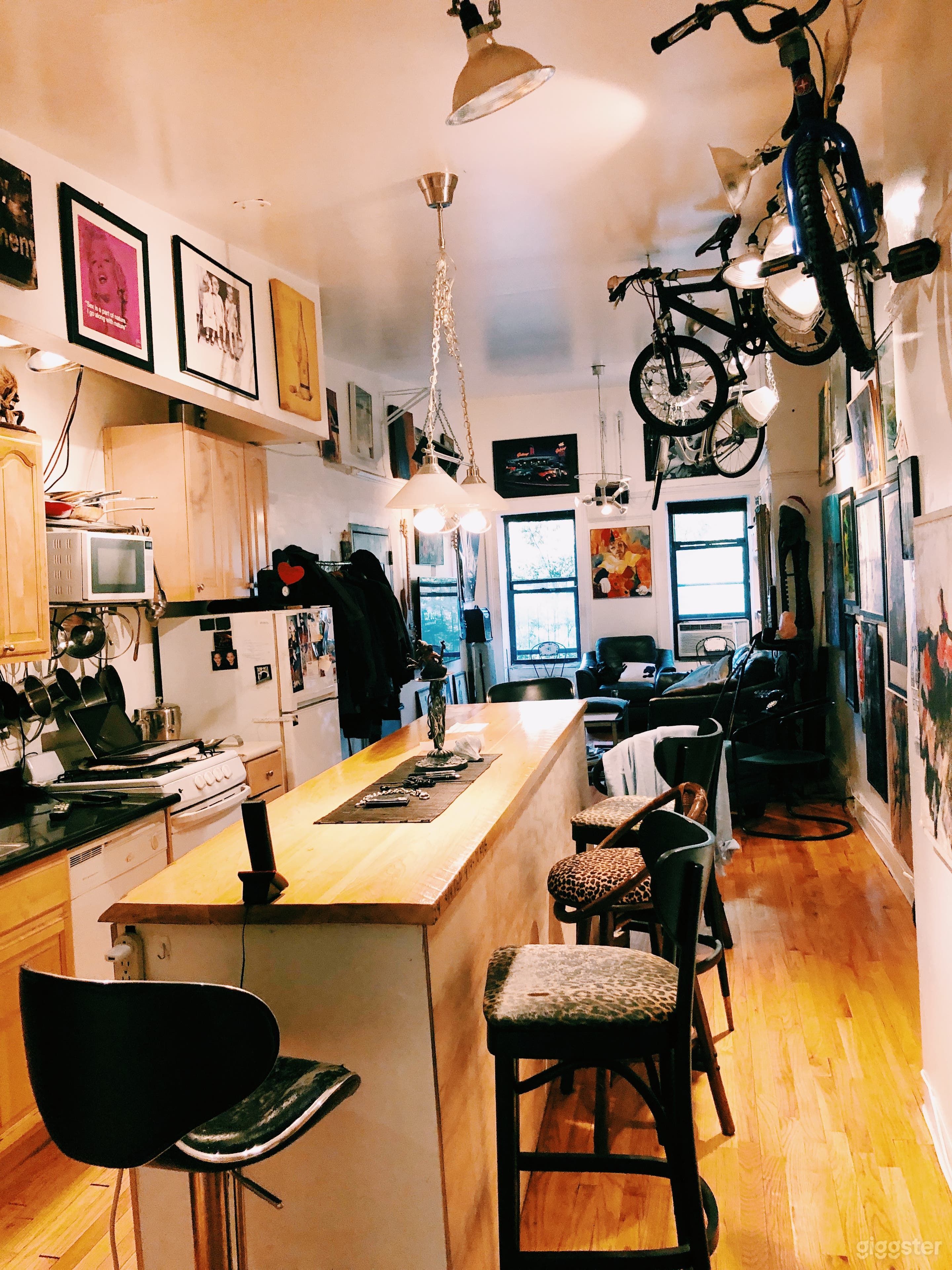 Surround sound speakers