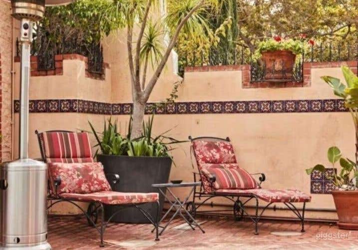 Pool in a Lush Hollywood Hilltop Villa Photo 3