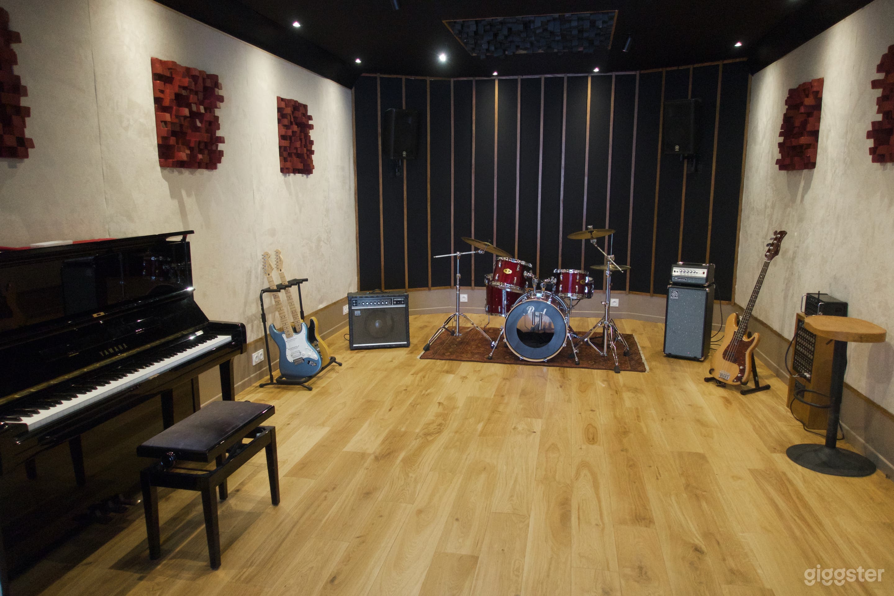 Photo de Studio d'enregistrement professionnel avec piano et salle de contrôle 3