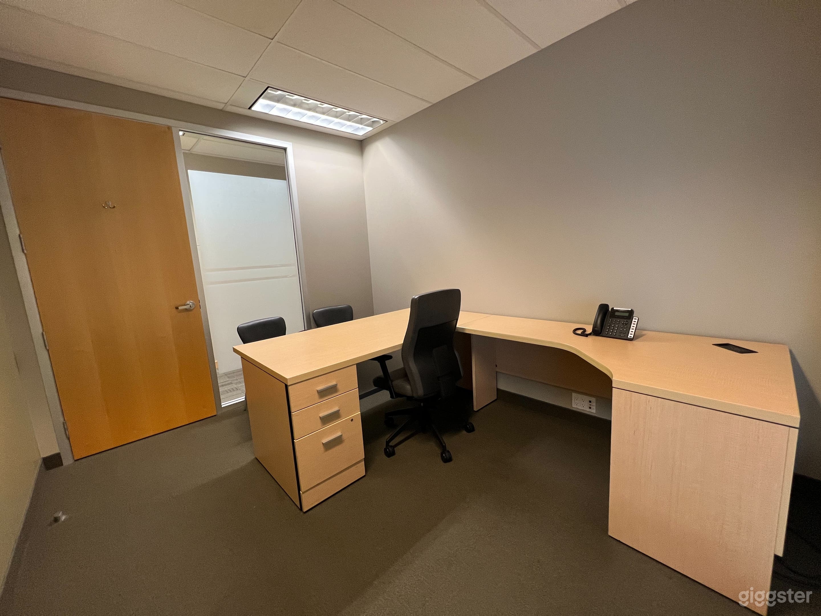 Intelligent Office Scarborough offers private office with executive furniture. 
Size of the office is 115 sqft and is good for 3 people meeting.