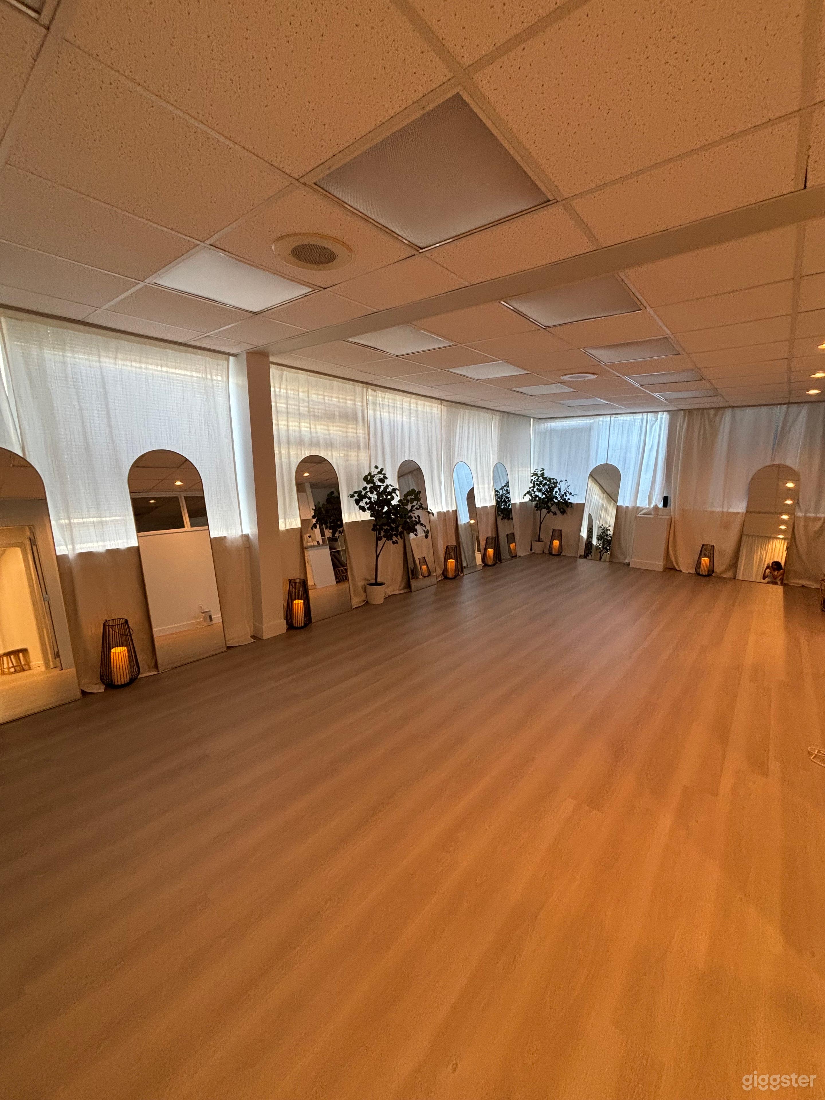Ambient Studio Space for Yoga, Pilates, Dance, etc. Photo 1