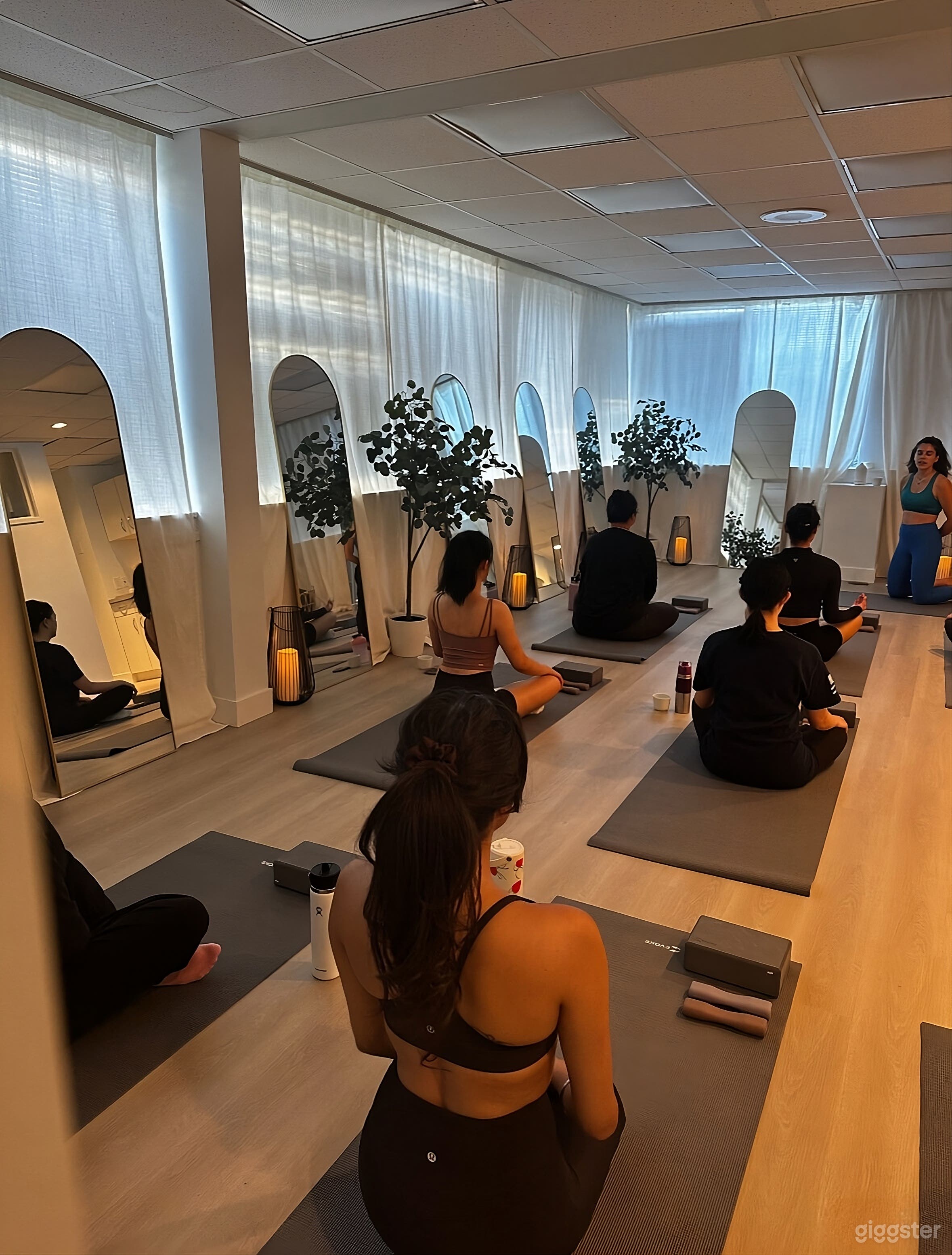 Ambient Studio Space for Yoga, Pilates, Dance, etc. Photo 2