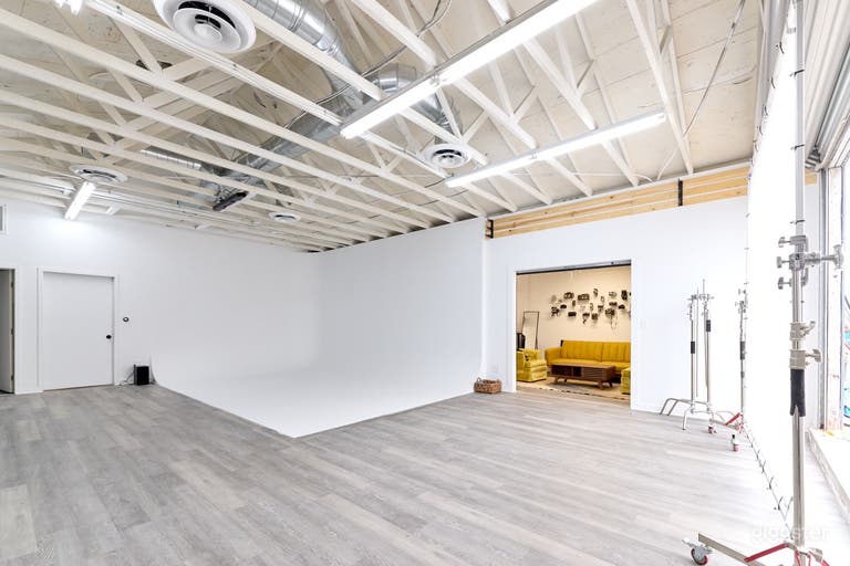  Industrial Cyc wall studio 